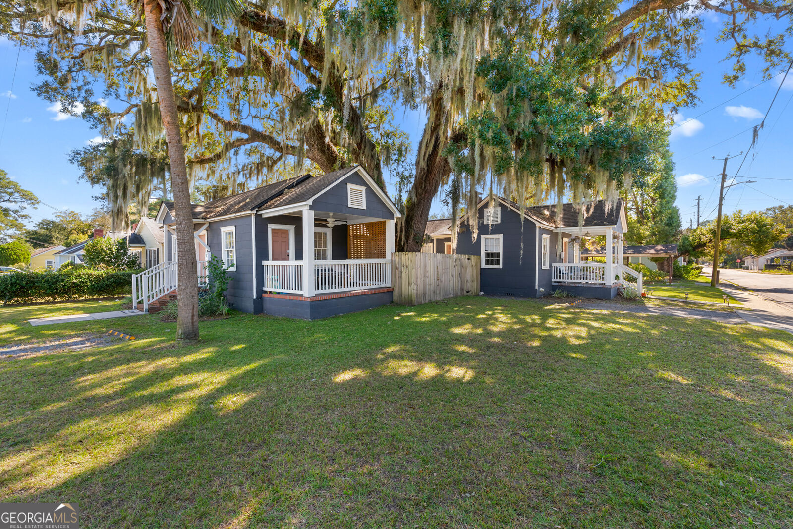 Property Photo:  2141 New York Avenue  GA 31404 