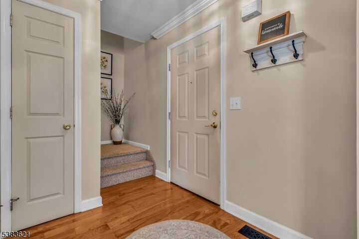 Property Photo:  10 Dudley Ct  NJ 08812 