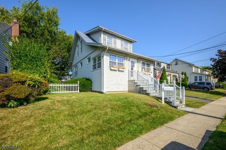 Property Photo:  960 Moessner Ave  NJ 07083 