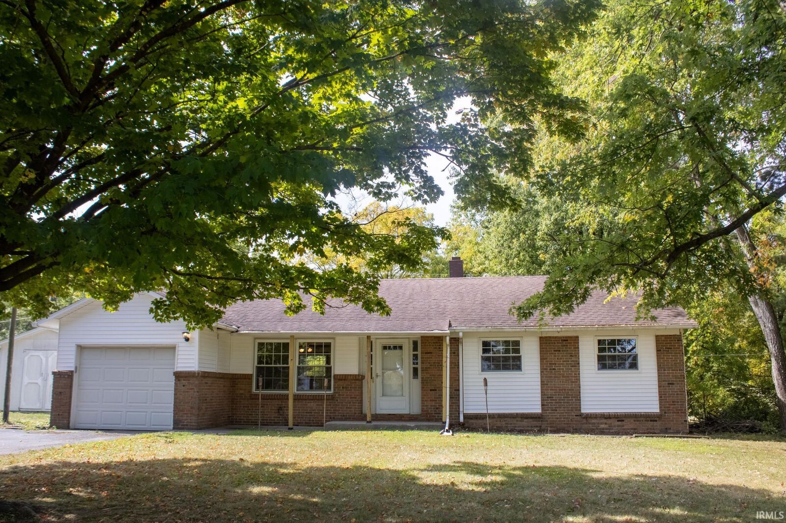 Property Photo:  823 W Lincolnway  IN 46725-8703 