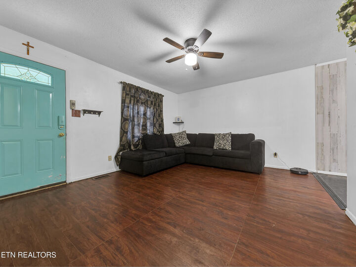 Property Photo: 6409 NW Shrewsbury Drive TN 37921