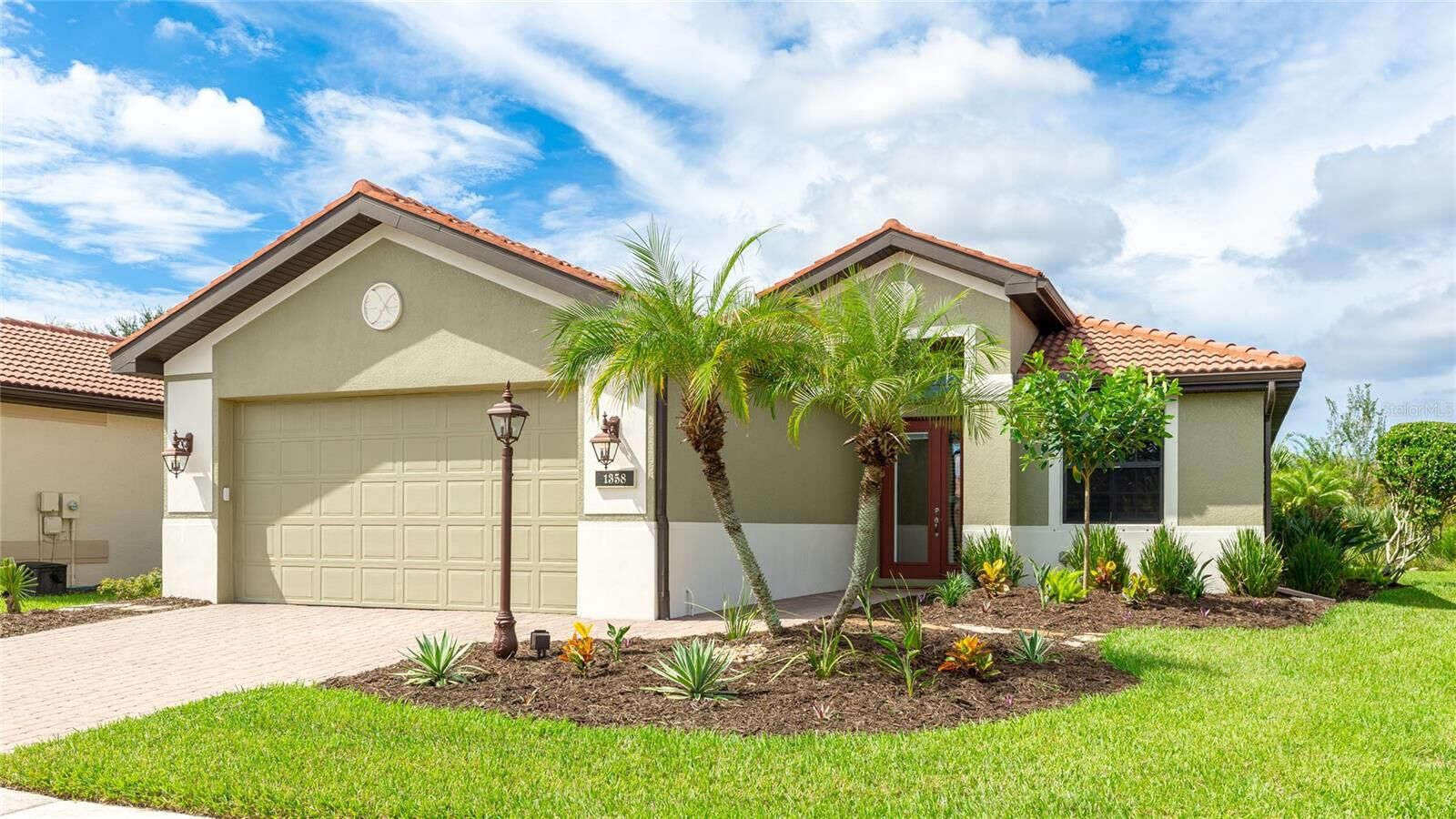 Property Photo:  1358 Cielo Court  FL 34275 