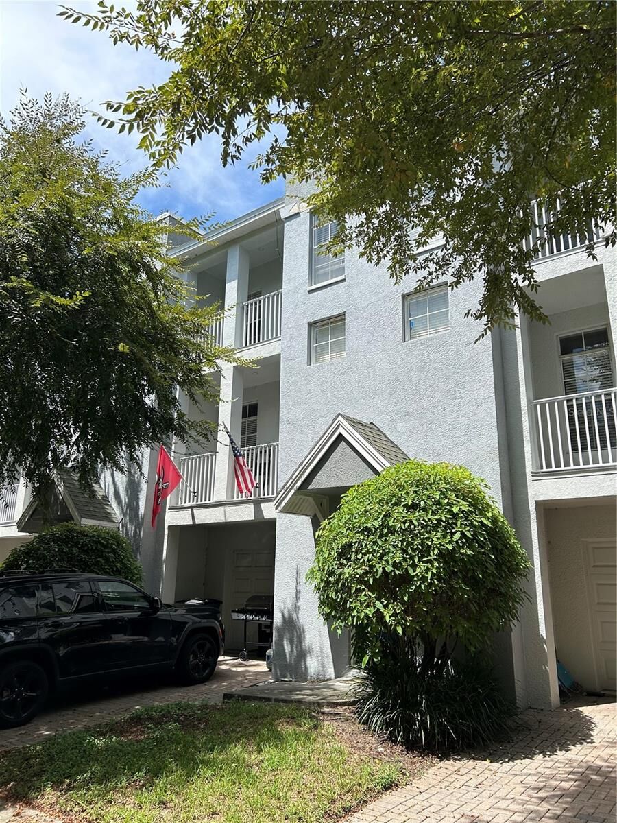 Property Photo:  4535 Bay Spring Court  FL 33611 