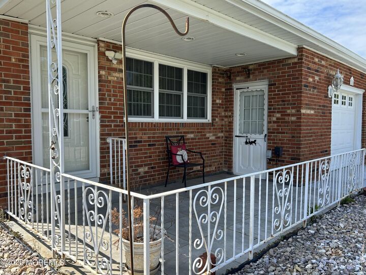 Property Photo:  10 Aztec Court  NJ 08757 