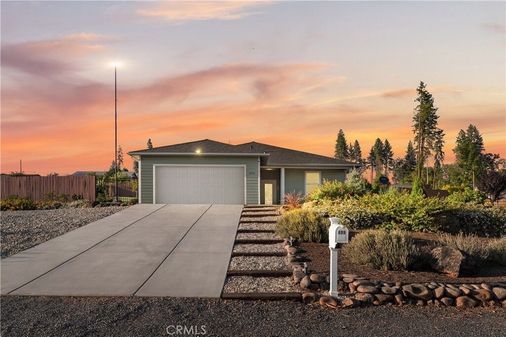 Property Photo:  699 Edwards Lane  CA 95969 