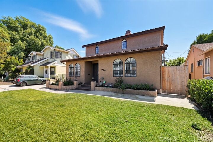 Property Photo: 916 Othello Street CA 91006