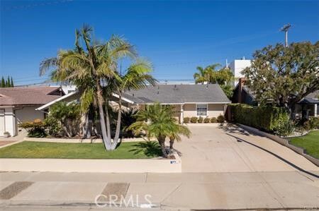 Property Photo:  1170 Gleneagles  CA 92627 