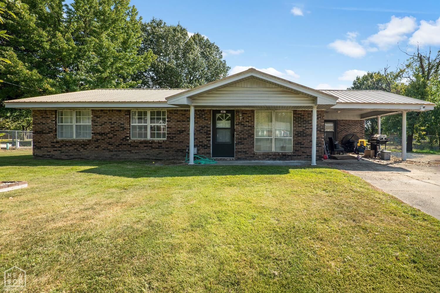 Property Photo: 307 Carson AR 72416