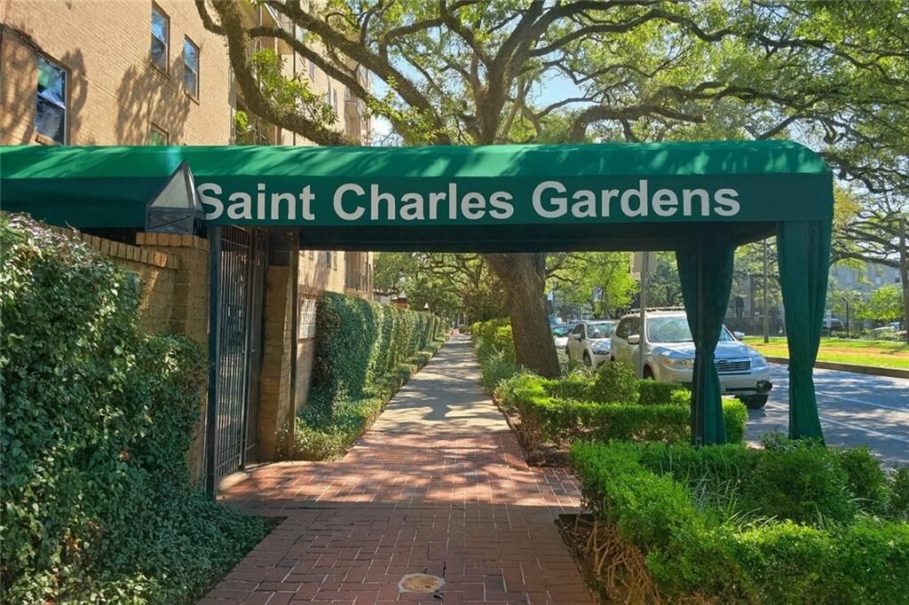 Property Photo: 3915 St Charles Avenue 704 LA 70115