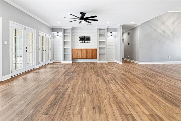 Property Photo:  132 Jennifer Lane  LA 70068 