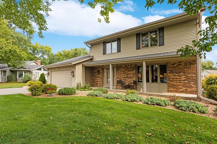 Property Photo:  3040 Oakview Lane N  MN 55441 
