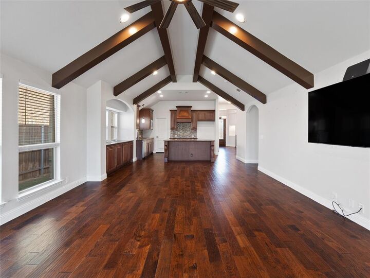 Property Photo: 218 Calvert Drive TX 76065