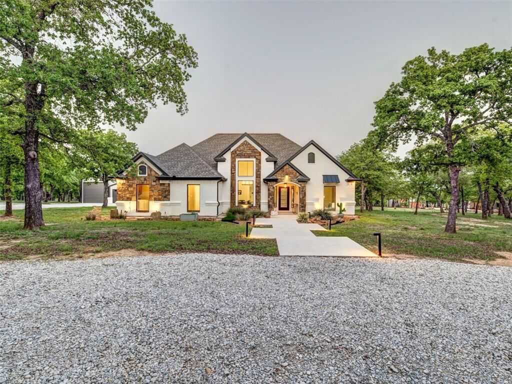 Property Photo:  270 Silver Lakes Drive  TX 76270 
