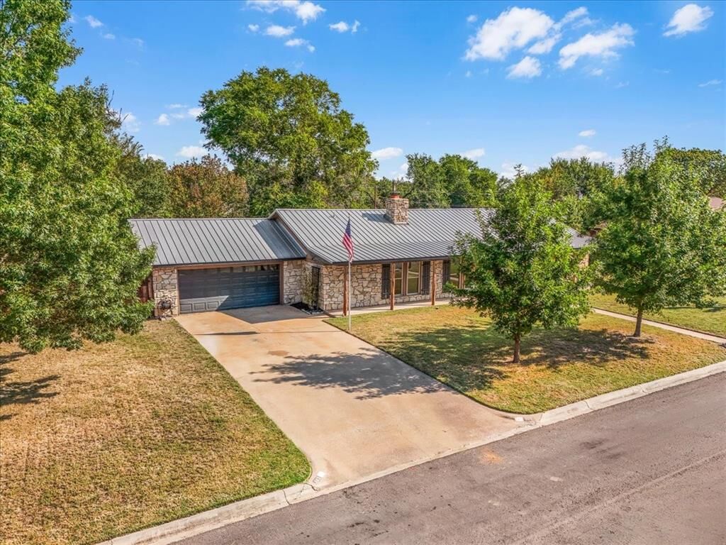 Photo de la propriété: 305 Huggins Drive TX 76082