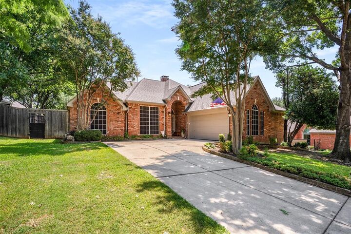 Property Photo:  1008 Inverness Court  TX 75022 