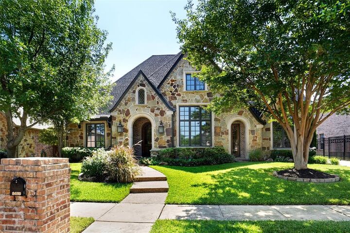 Property Photo:  2410 Brushcreek Drive  TX 76248 