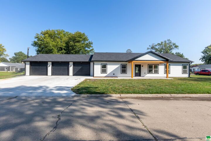 1418 12th Street  Onawa IA 51040 photo