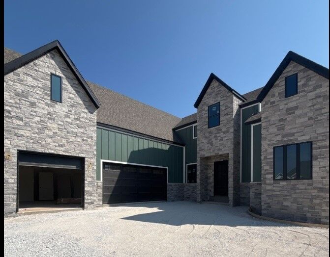 Property Photo: 3620 Bearpaw AR 72712