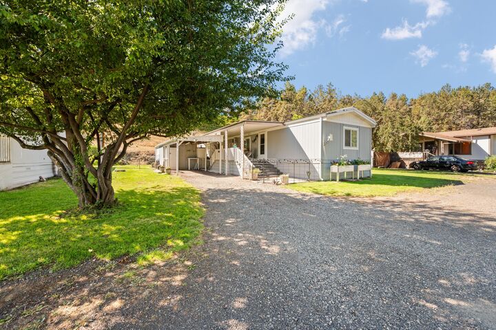 Property Photo: 3260 NW O Neil Highway Unit 2 OR 97754