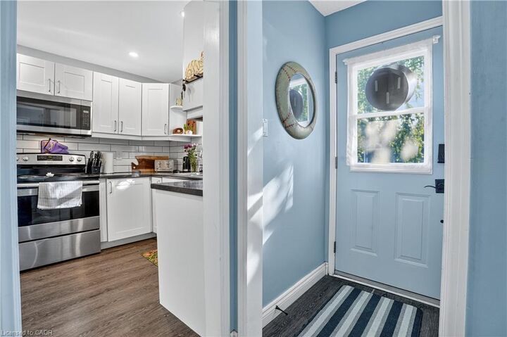Property Photo:  202 Bedford Road  ON N2G 3A6 