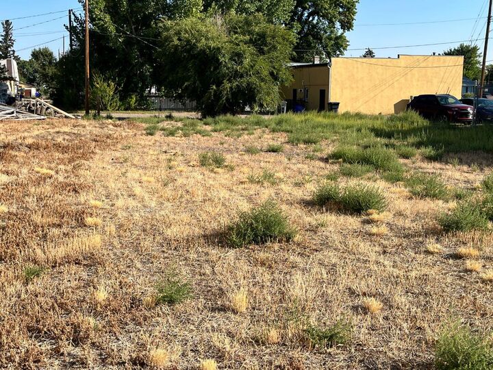 Property Photo: 212 5th Avenue W AB T0K 0G0