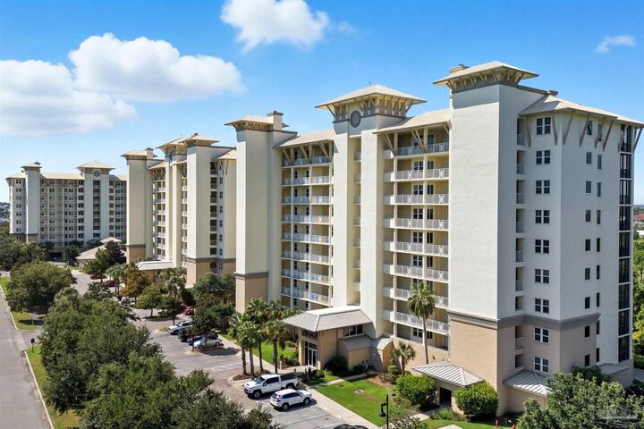 Property Photo:  608 Lost Key Dr 1003 C  FL 32507 
