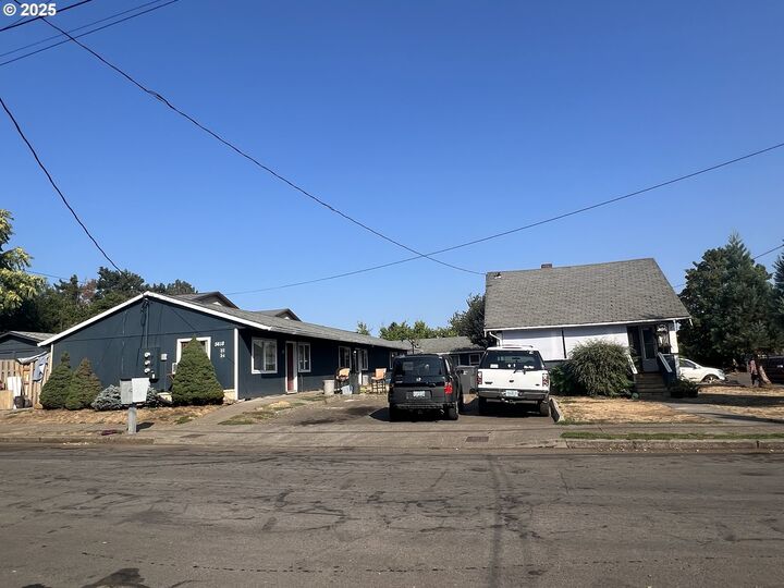 5628 SE 87th Ave  Portland OR 97266 photo