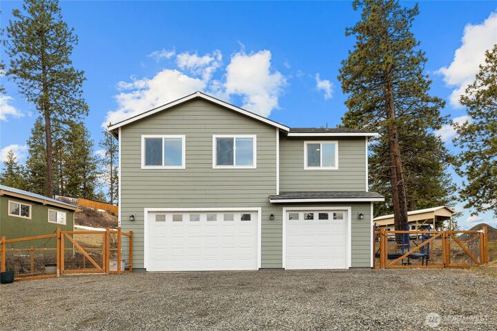 Property Photo:  451  Twin Lakes Road  WA 98922 