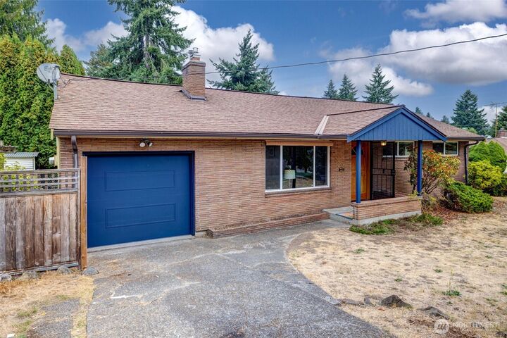324 S  193rd Street  Des Moines WA 98148 photo