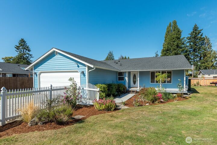 Property Photo:  2612 W 2nd Street  WA 98221 