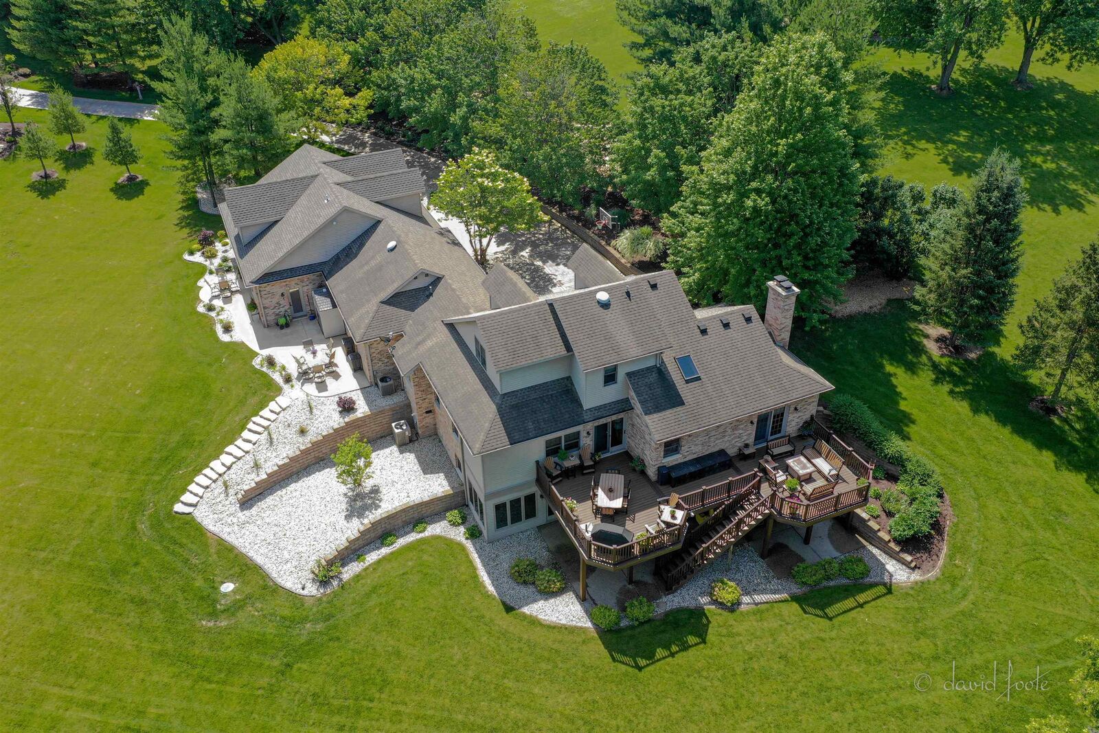 Property Photo: 200 Sioux Court IL 61036