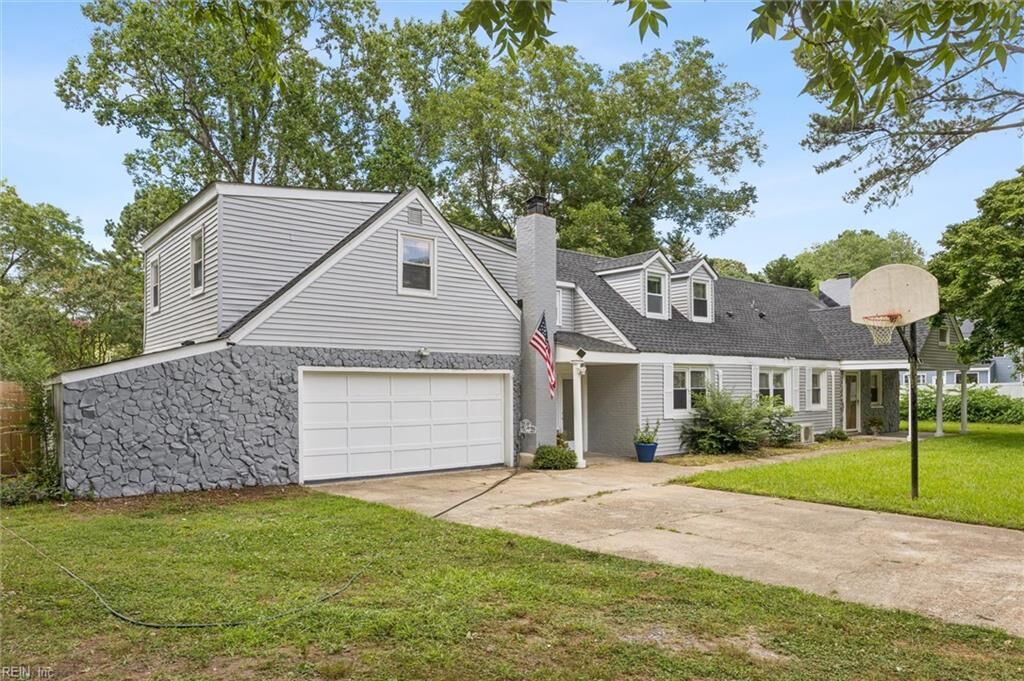 Property Photo:  5016 Madeira Rd  VA 23455 