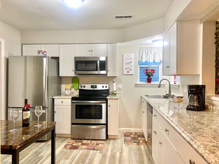 947 Fern Ridge Rd  Virginia Beach VA 23452 photo