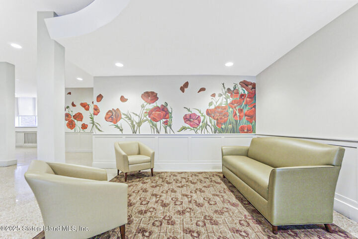 Property Photo: 36 Hamilton Avenue 6H NY 10301