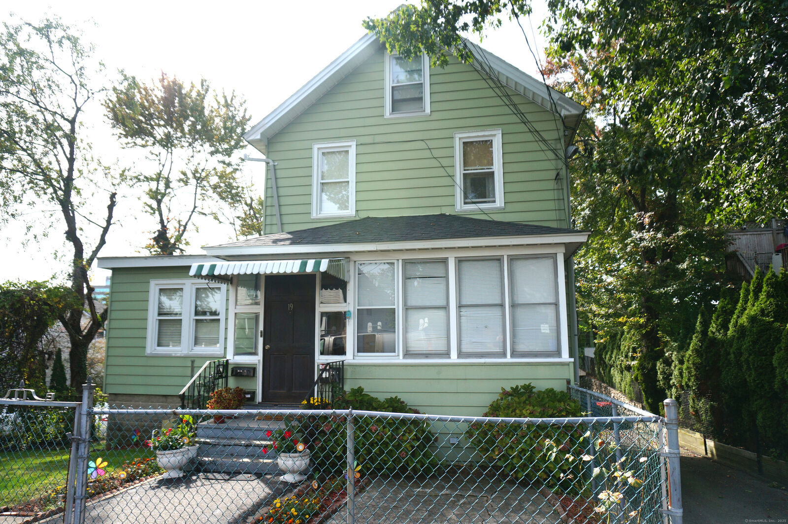Property Photo:  19 Ferris Avenue 3  CT 06854 