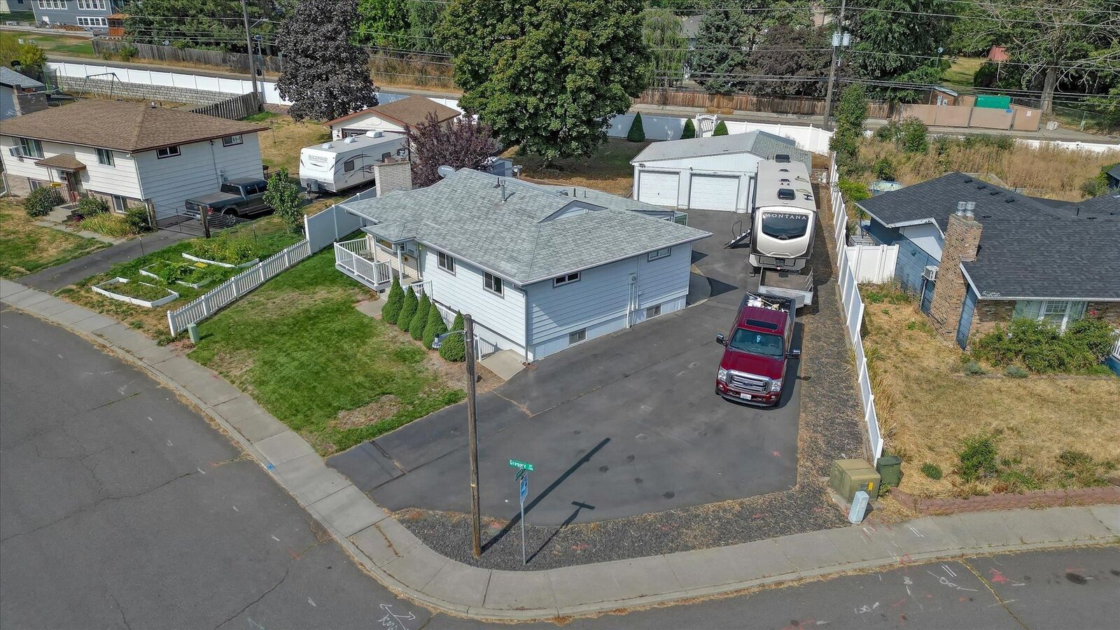 Property Photo:  223 Gregory Dr  WA 99004 