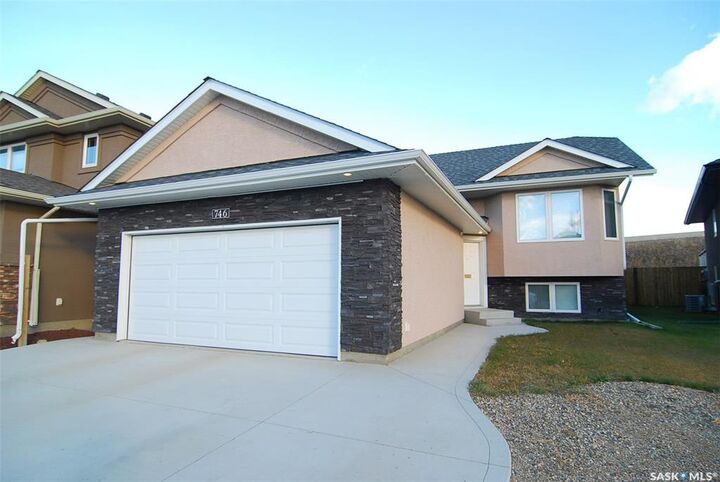 746 Sutter Crescent  Saskatoon SK S7T 0R4 photo