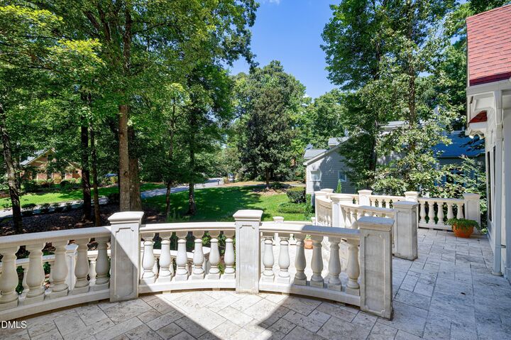 Property Photo:  109 Charlemagne Court  NC 27511 