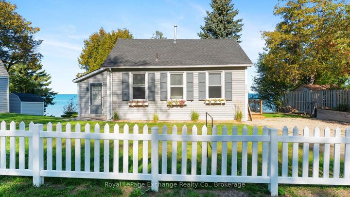 Property Photo:  264 Goderich N/A N  ON N2Z 2K3 