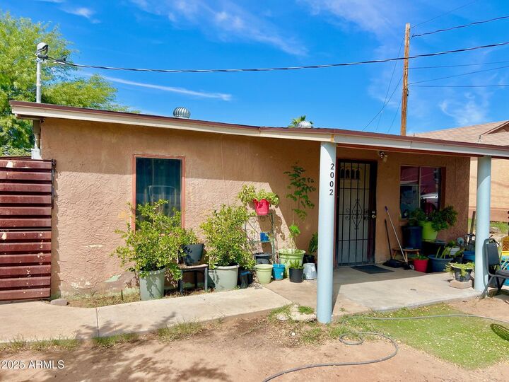 Property Photo:  2002 W Lawrence Road  AZ 85015 