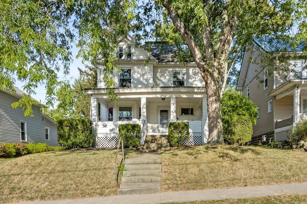 Property Photo:  314 Dorchester  OH 44805 