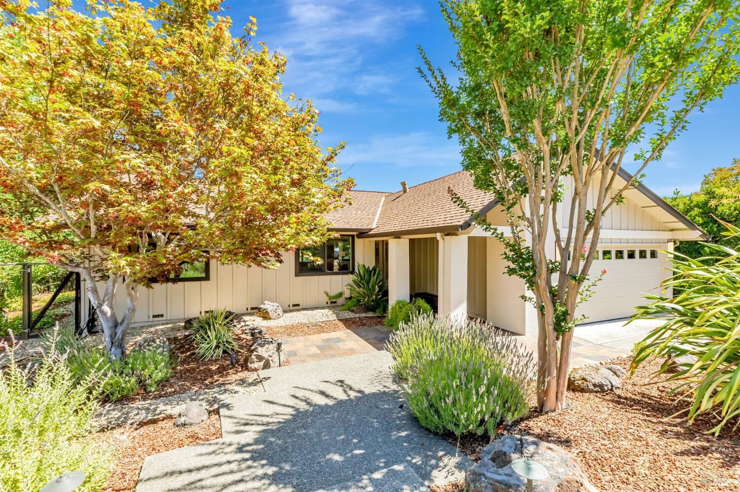Property Photo:  464 Oak Brook Court  CA 95409 
