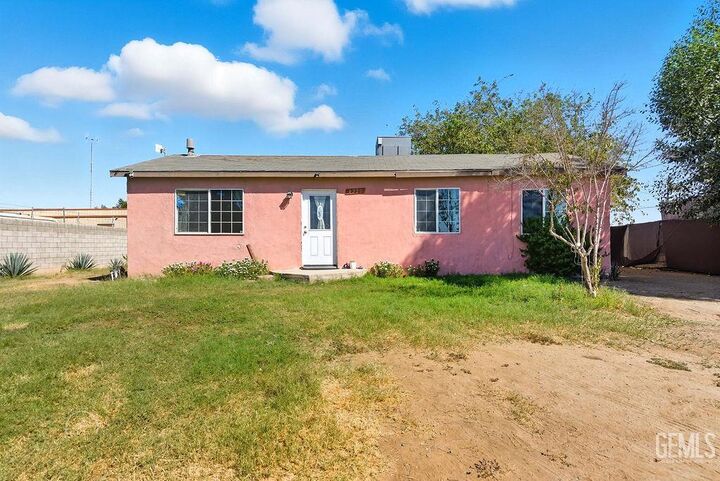 Property Photo:  4221 Roxy Lane  CA 93263 