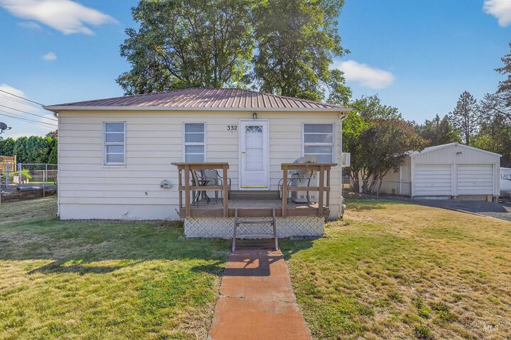332 Vista Ave.  Lewiston ID 83501 photo
