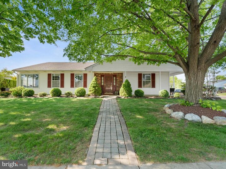 2 Windmill Court  Columbus NJ 08022 photo