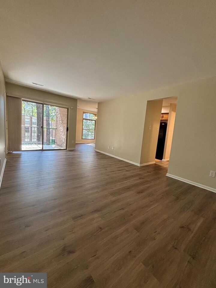 3314 Woodburn Village Drive 13  Annandale VA 22003 photo