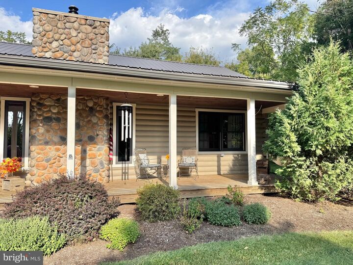 Property Photo:  1967 Pinetown Road  PA 17365 