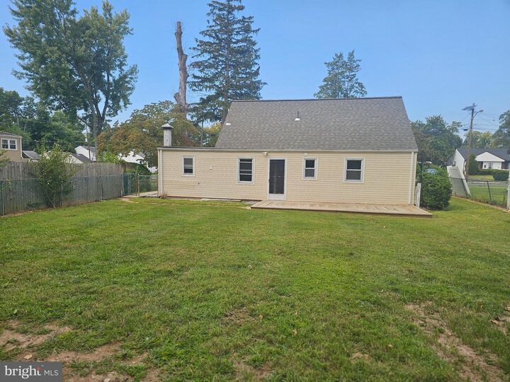 Property Photo:  6 Dixfield Avenue  NJ 08618 