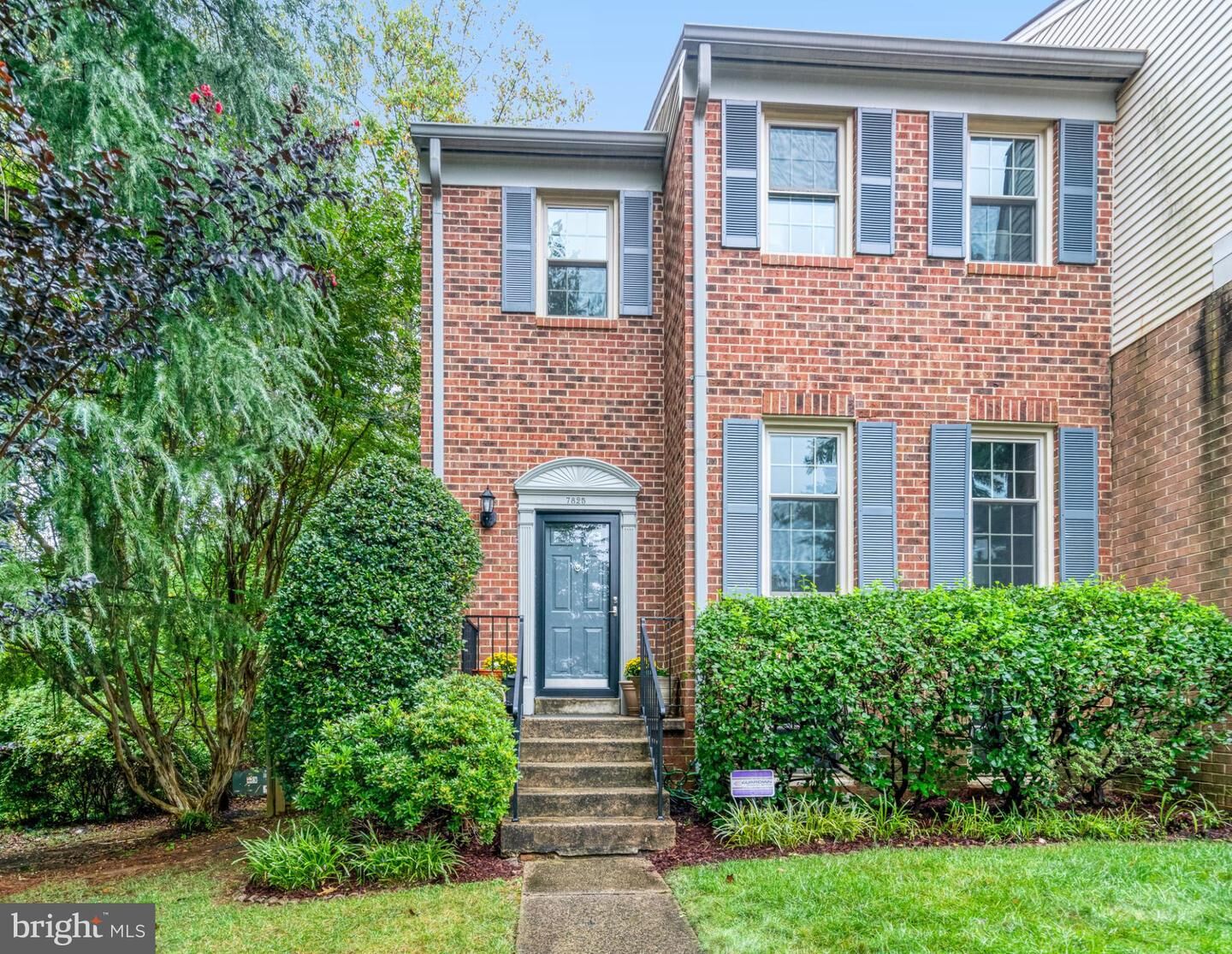 Property Photo: 7825 Butterfield Lane VA 22003