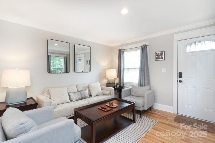 Property Photo:  1820 Kensington Drive  NC 28205 